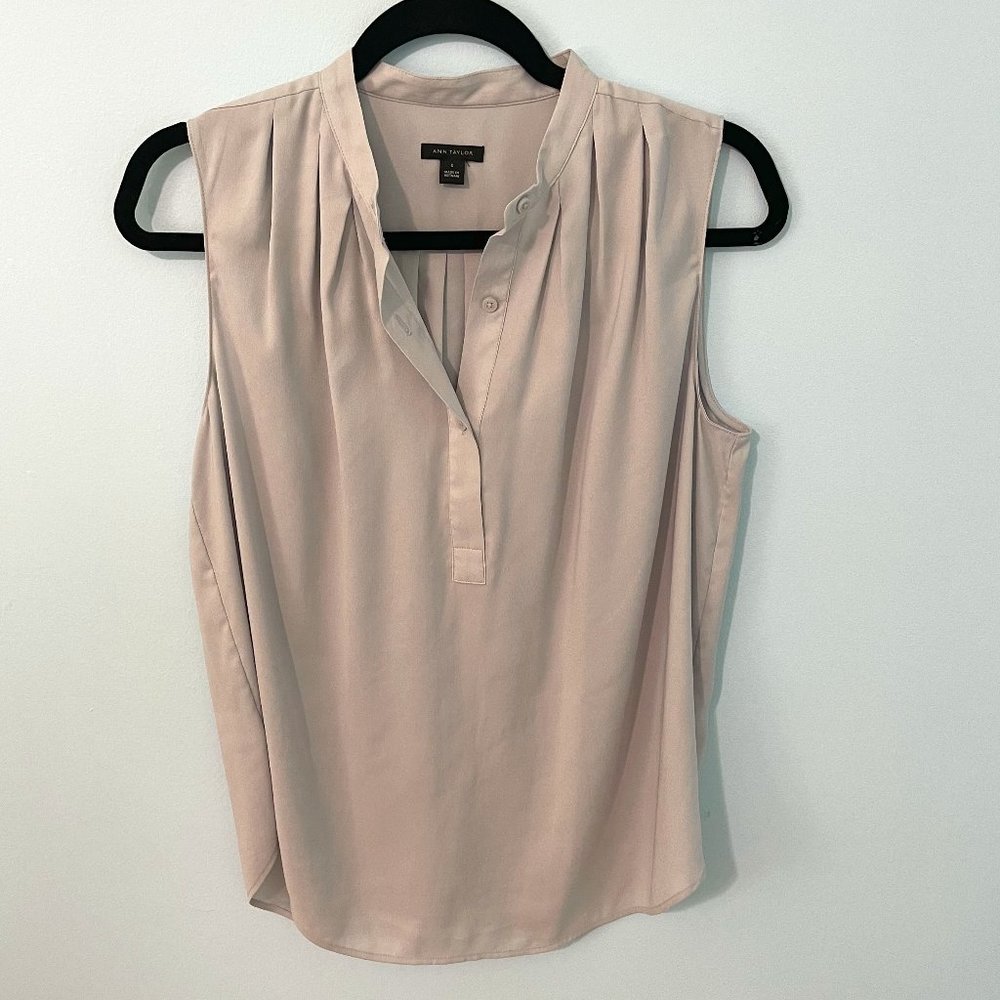 Ann Taylor Light Gray Sleeveless Blouse